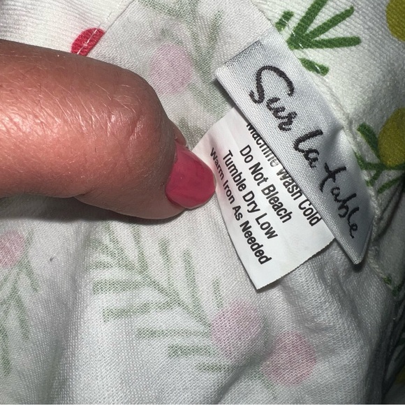 Sur La Table Nutcracker Sprig Napkins Set of Two - Picture 7 of 8